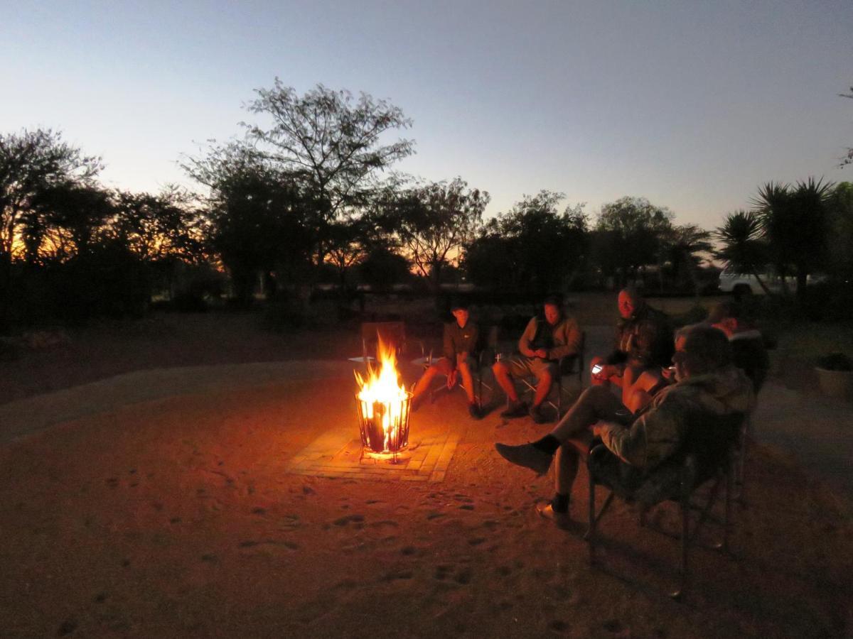 Lion'S Den Guesthouse Otjiwarongo Dış mekan fotoğraf