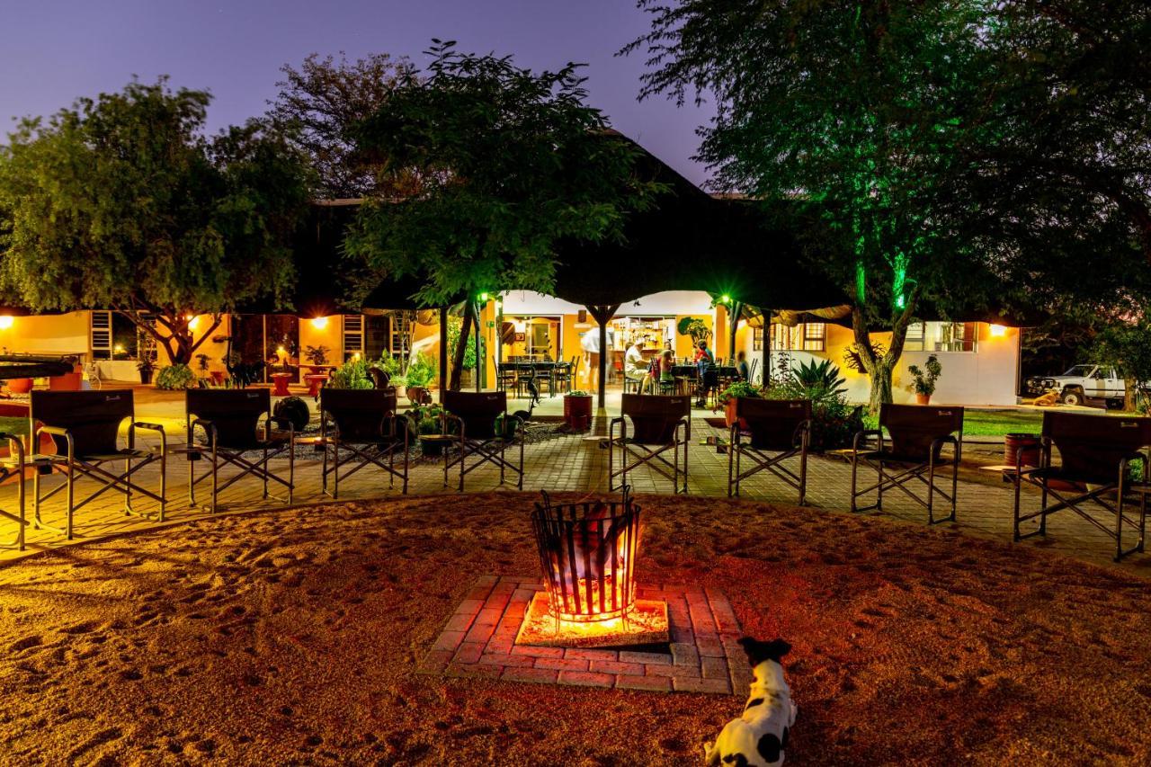 Lion'S Den Guesthouse Otjiwarongo Dış mekan fotoğraf