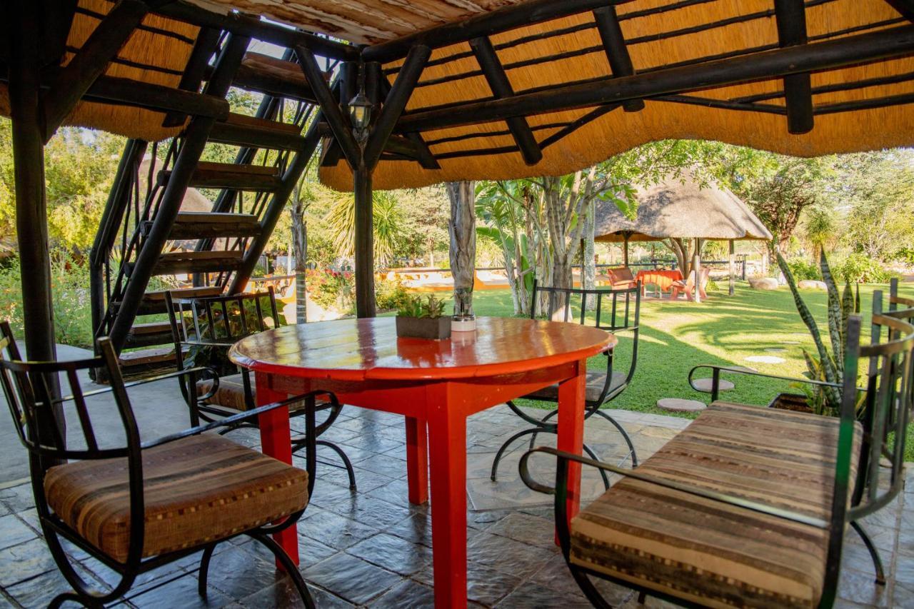 Lion'S Den Guesthouse Otjiwarongo Dış mekan fotoğraf
