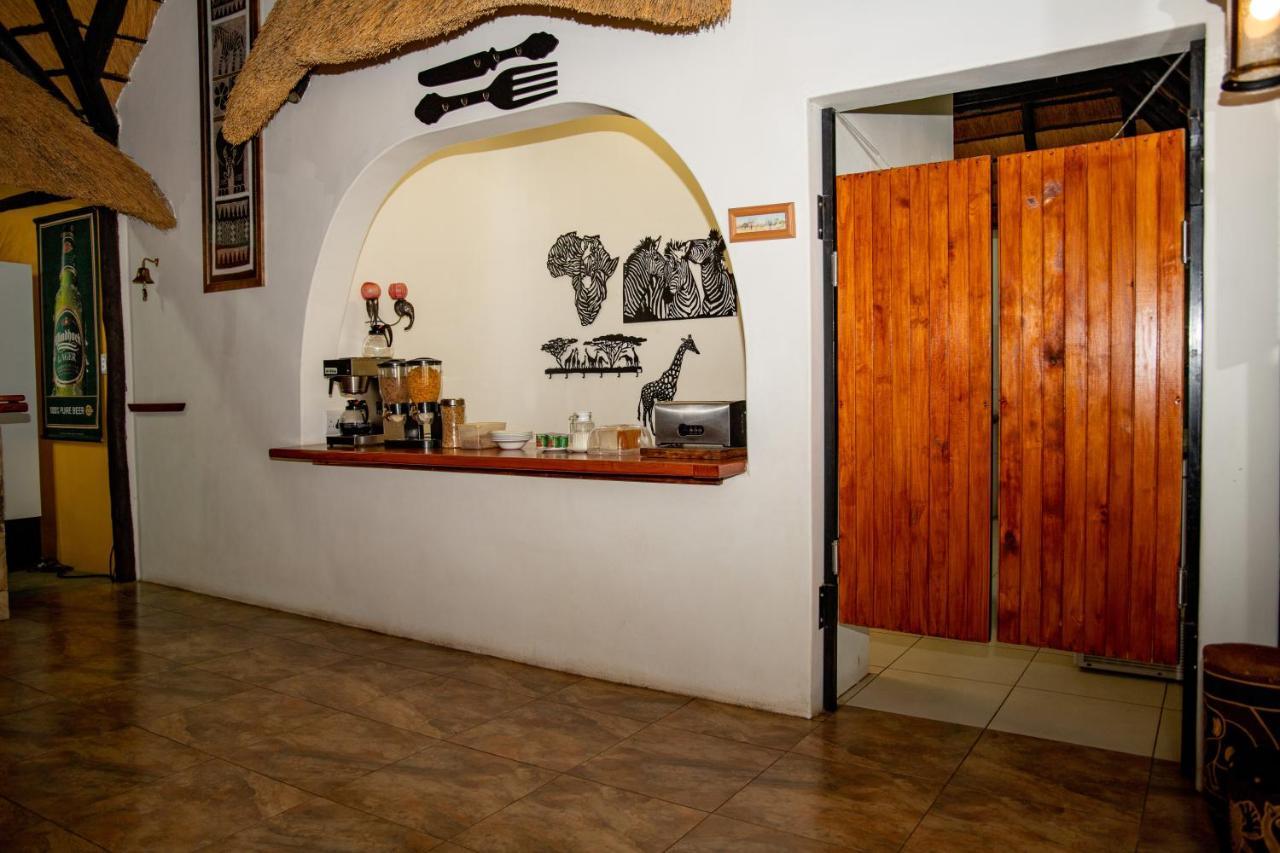 Lion'S Den Guesthouse Otjiwarongo Dış mekan fotoğraf