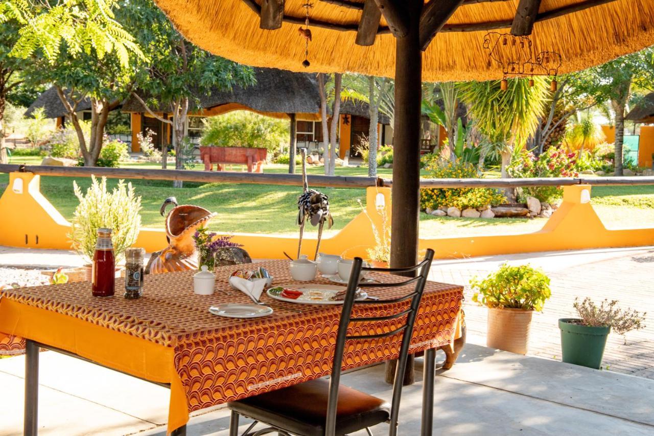 Lion'S Den Guesthouse Otjiwarongo Dış mekan fotoğraf